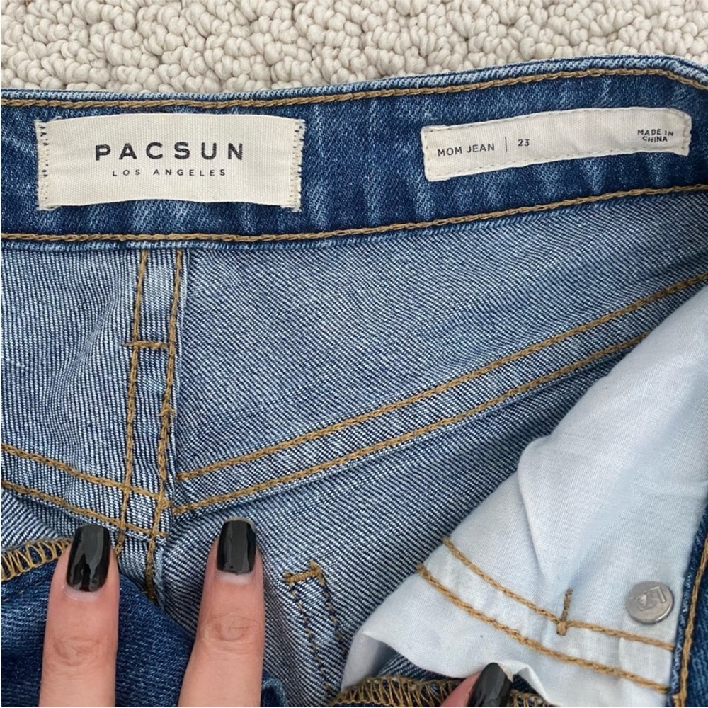 PacSun Mom Jeans - Picture 2 of 6